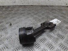 Renault Clio Piston Engine