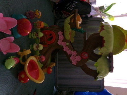 Elc happyland treehouse with - happyland,