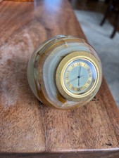 VINTAGE ONYX TABLE DESK CLOCK
