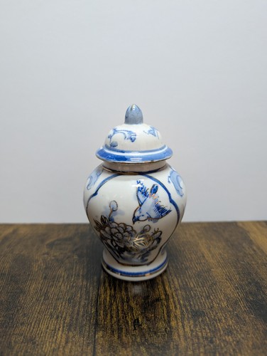 Blue white porcelain - white, ginger