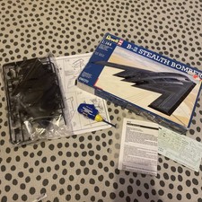 Revell B-2 Stealth Bomber
