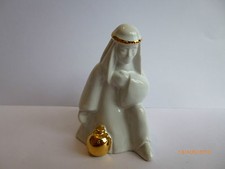 Wade-NATIVITY GOLD DETAIL WISE