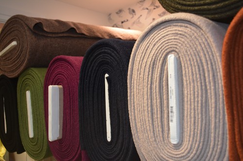 Merino wool plain coloured - wool,