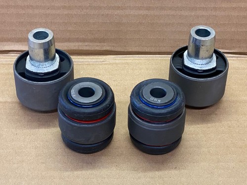 Pair rear axle - of,
