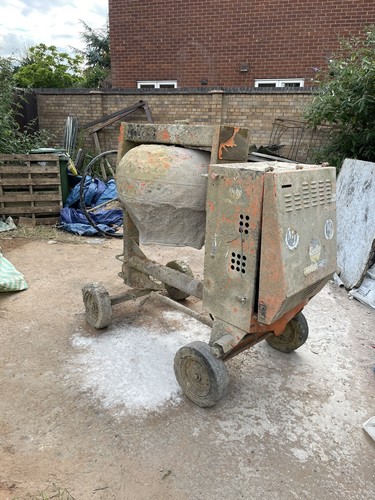 Concrete cement mixer - , diesel
