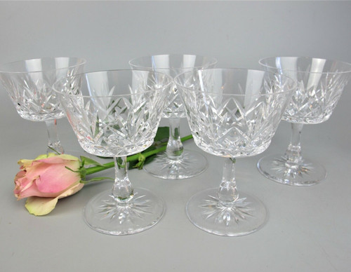 Champagne glasses coupes - champagne,