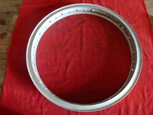 Akront rim holes - rim, x