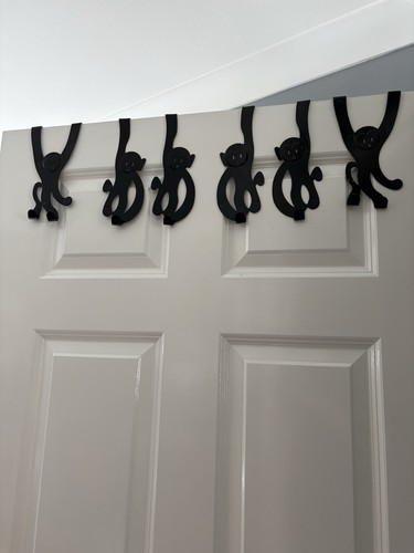 Guest over door - guest, hangers