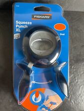 Fiskars Squeeze Punch XL Oval Shape Label Maker Hand Punch 2 x 1" Oval