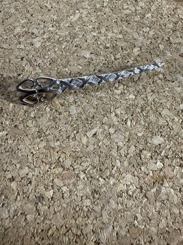 Silver tone scottish dirk kilt - tone,