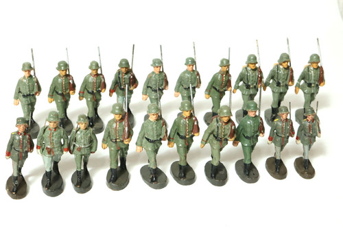 Old elastolin mass soldiers - mass,