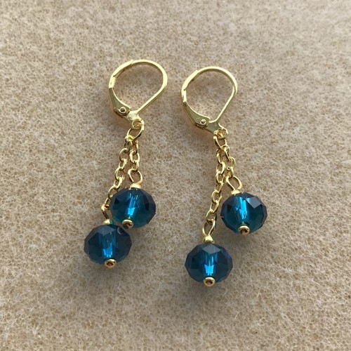 Dark turquoise faceted - turquoise,