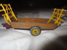 Dinky Toys 320 HALESOWEN FARM