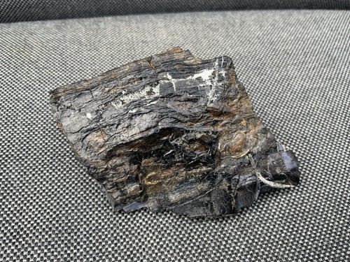 Natural whitby jet - whitby, specimen
