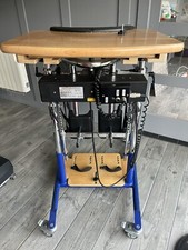 Quest 88 Delta Standing Frame