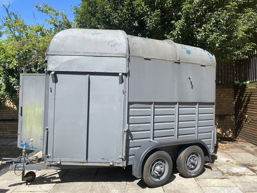 Horse box trailer - box,