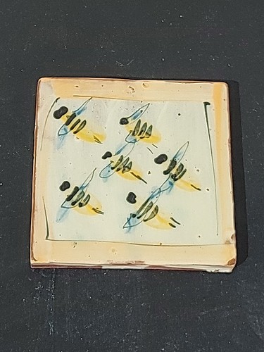 Studio pottery bee design - pottery, wall