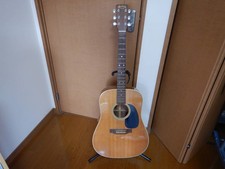 Martin D-28 / Acoustic Guitar w/ Original Case made in 1997