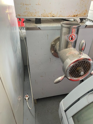 Commercial meat mincer - commercial,