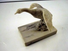 Pearlite Styled Goose Statue