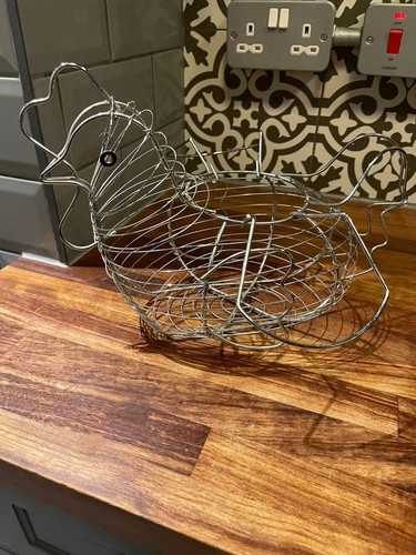 Wire chicken shaped egg basket - egg,