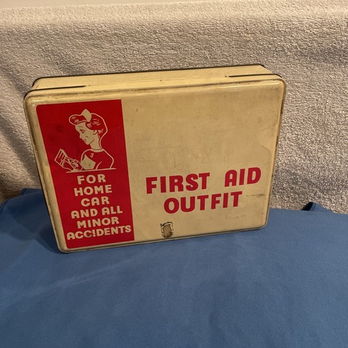 Vintage first aid - , tin