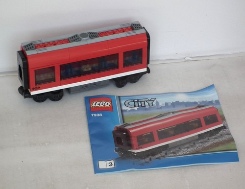 Lego 7938 passenger train - lego,