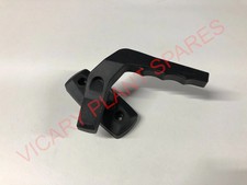 PLASTIC LATCH HANDLE - JCB