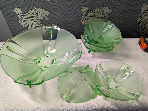 Uranium green glass bowls set - green,