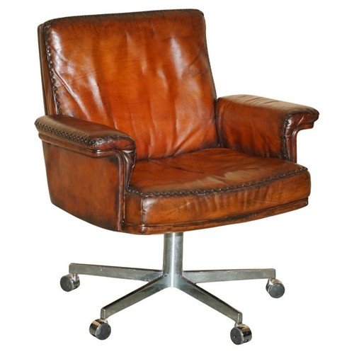 Restored mid century sede - mid,