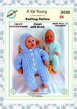 DOLLS KNITTING PATTERN for