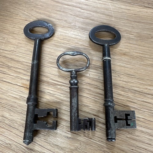 Vintage keys box skeleton - keys, box/skeleton