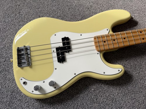 Fender precision bass guitar - precision,