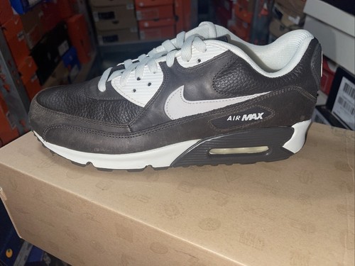 Nike air max essential - 90, new