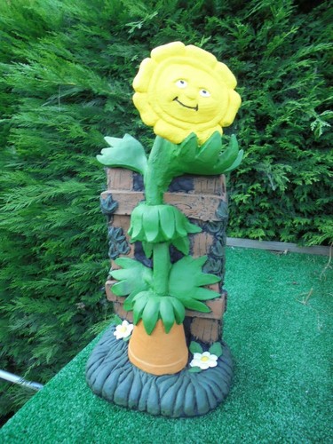 Little weed concrete garden - little,