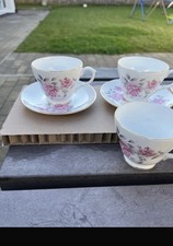 Good Condition 18 Pieces of