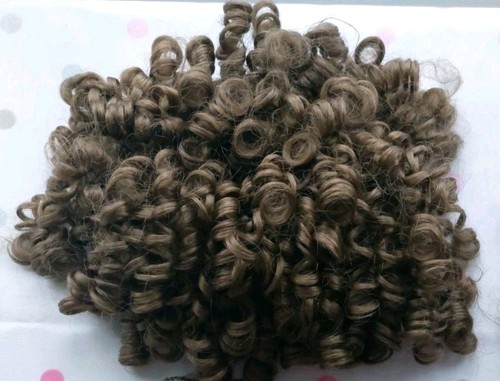 Pair brunette curly irish - pair,