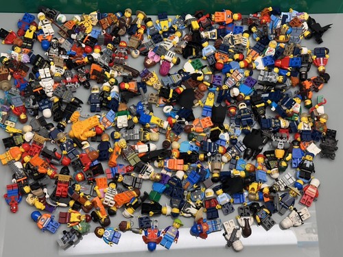 Lego minifigures random - lego,