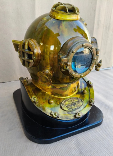 Deep sea diver helmet - deep,