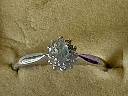18ct white gold aquamarine - white,