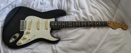 Fender squier stratocaster - squier,