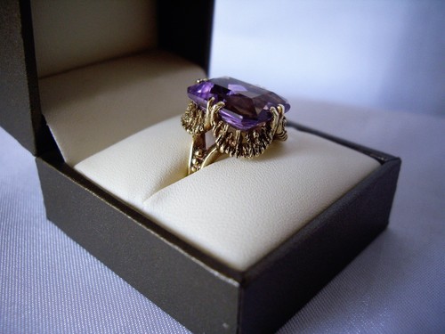 Ladies solid 9ct - ladies,