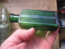 VINTAGE POISON BOTTLE - GREEN