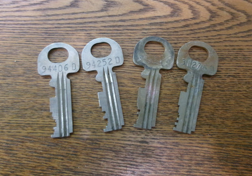 Pay phone key lot - l,