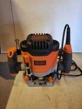 BLACK & DECKER CORDED ELECTRIC VARIABLE SPEED PLUNGE ROUTER 1200W 1/4IN, MODEL K