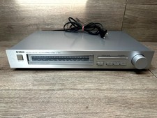 Yamaha T-300 AM/FM Stereo Tuner Silver Analogue Natural Sound For Hi-Fi System
