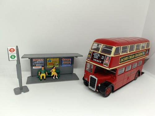 Bus shelter - bus, figures