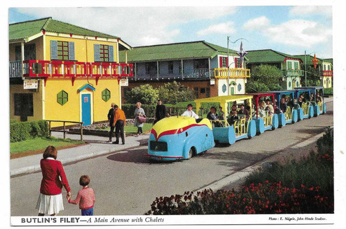 Postcard butlin filey main - butlin's,