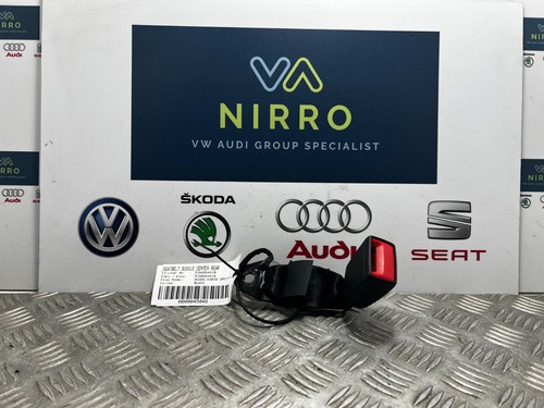 Skoda karoq centre middle - skoda,