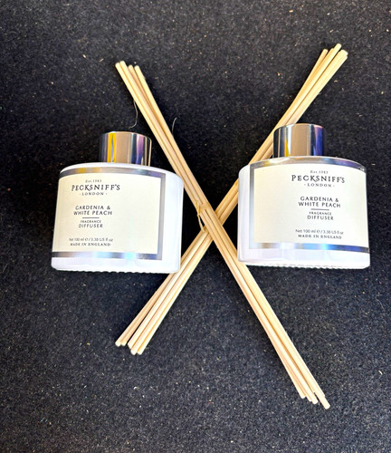 Pecksniff gardenia white - &,